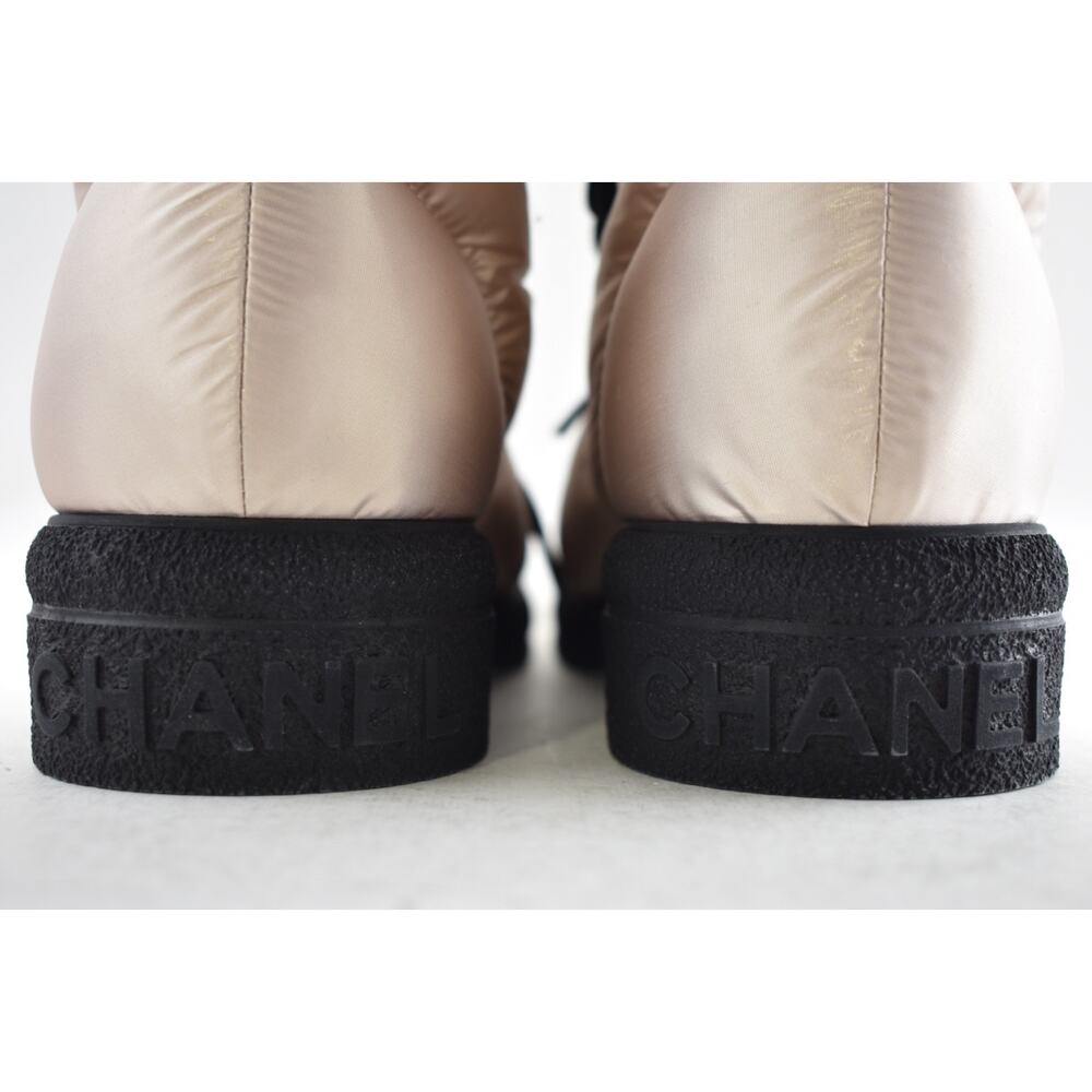 Chanel 18B Coco Neige Pink Black CC Logo Snow Winter Lace Up Tie Combat Boots 37 - Picture 15 of 16